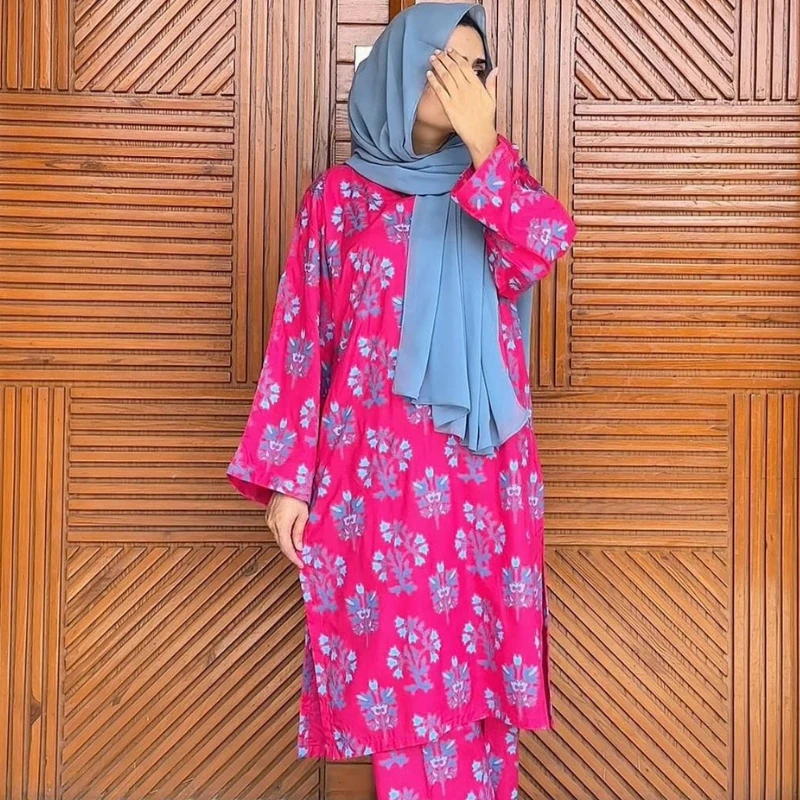 Floral Arabic Lawn